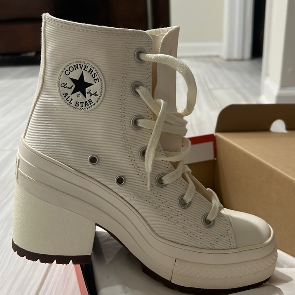 CONVERSE : HEELS